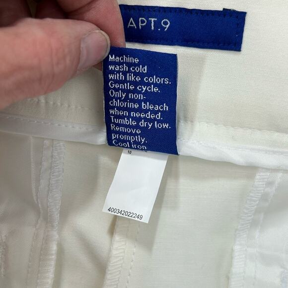 Apt. 9 Mid Rise White Shorts Size 10 NWT - Picture 8 of 9